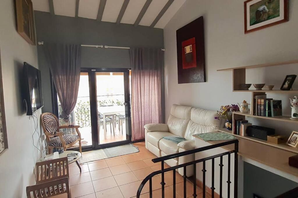 Preciosa Casa En Vilajoyosa Con Vistas Al Mar En Las Casas Colgantes Del Casco Antiguo Villajoyosa Eksteriør billede