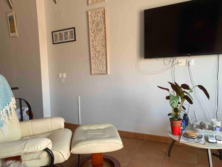 Preciosa Casa En Vilajoyosa Con Vistas Al Mar En Las Casas Colgantes Del Casco Antiguo Villajoyosa Eksteriør billede