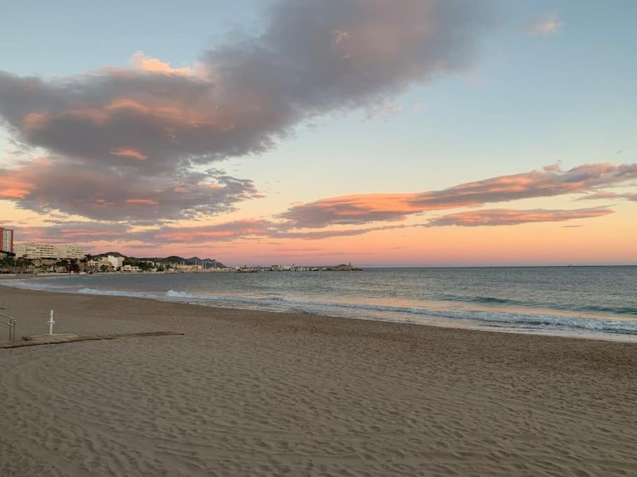 Preciosa Casa En Vilajoyosa Con Vistas Al Mar En Las Casas Colgantes Del Casco Antiguo Villajoyosa Eksteriør billede